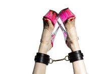 Load image into Gallery viewer, Ratchet wrist &amp; ankle cuff set - Detail View 1
